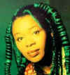 sally nyoloview.jpg (25449 octets)